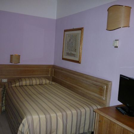 Hotel Ascot Binasco Exterior foto